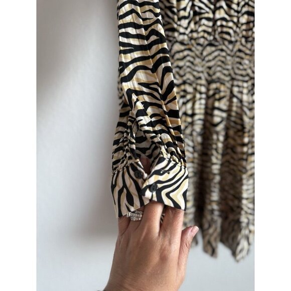 Lost + Wander Can’t Be Tamed Animal Print Mini Dress Smocked Waist Womens Size M - Picture 7 of 16